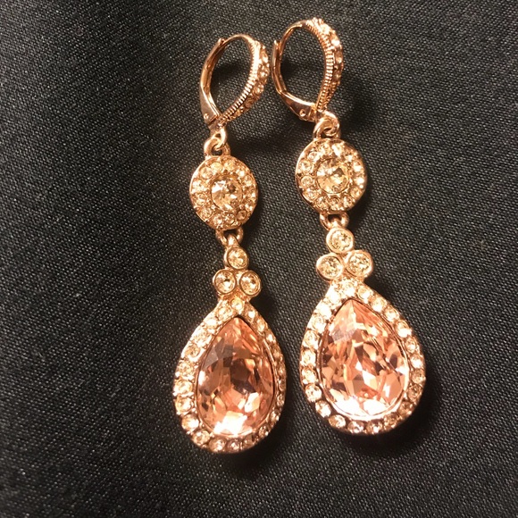 Givenchy necklace and earrings. - Picture 2 of 3